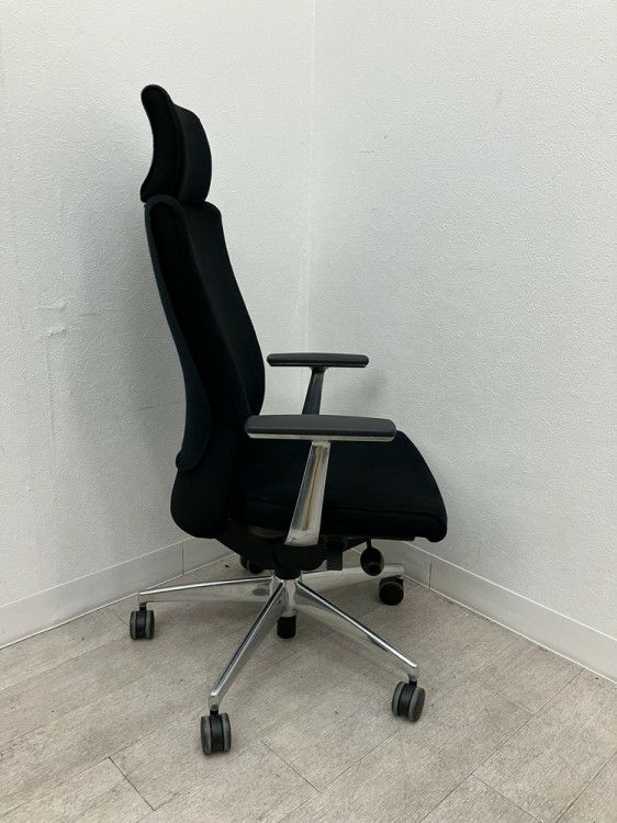 コクヨPUNTO(プント)チェア 固定肘付プントチェア 商品画像3