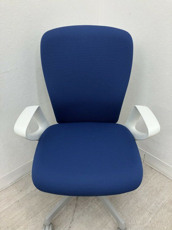 オカムラsulato(スラート)シリーズ 固定肘付スラートチェア 商品画像6