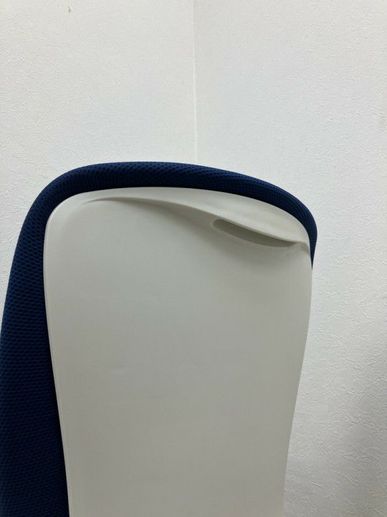 オカムラsulato(スラート)シリーズ 固定肘付スラートチェア 商品画像14