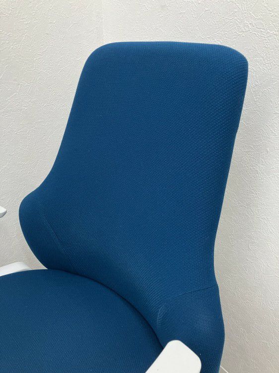 コクヨ固定肘付グーフォチェア 商品画像8