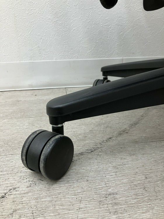 コクヨ固定肘付グーフォチェア 商品画像14