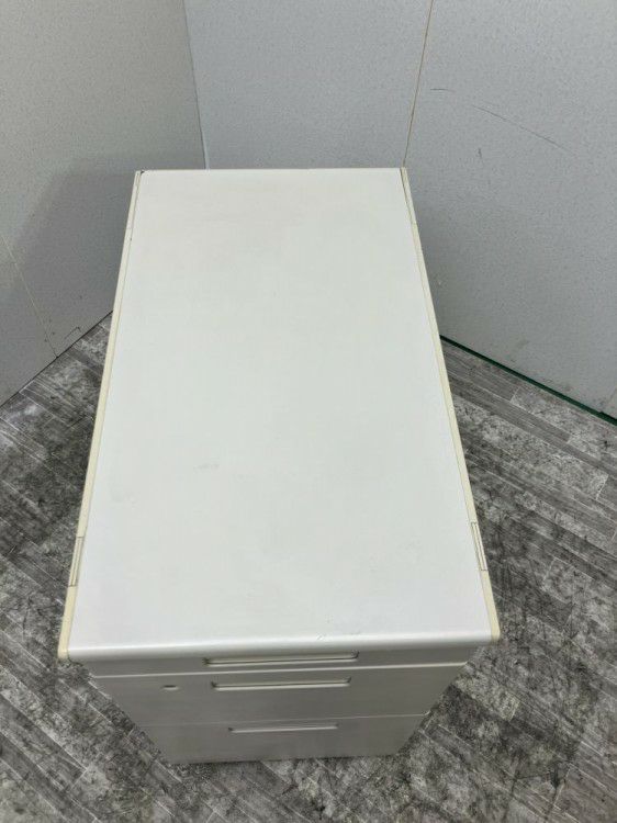コクヨ3段脇机 商品画像3