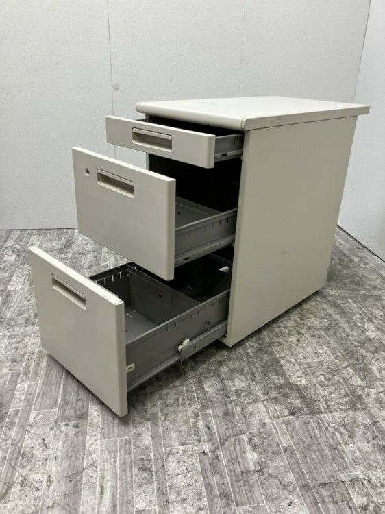 コクヨ3段脇机 商品画像4