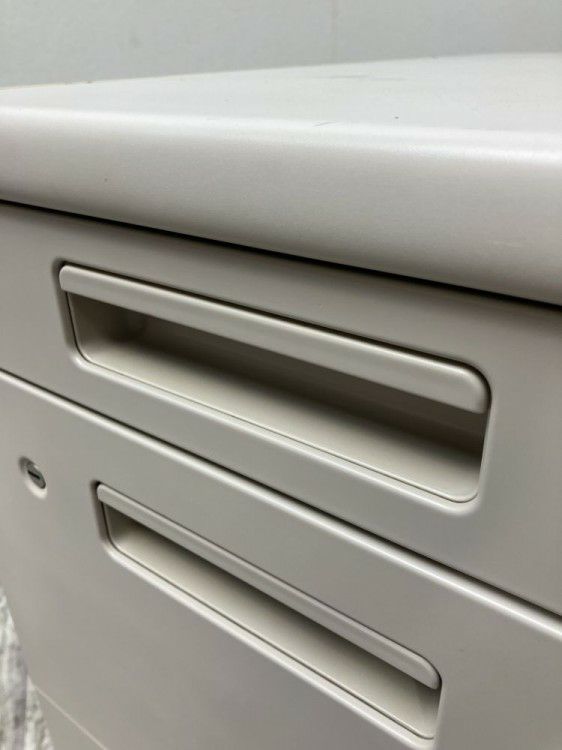 コクヨ3段脇机 商品画像6