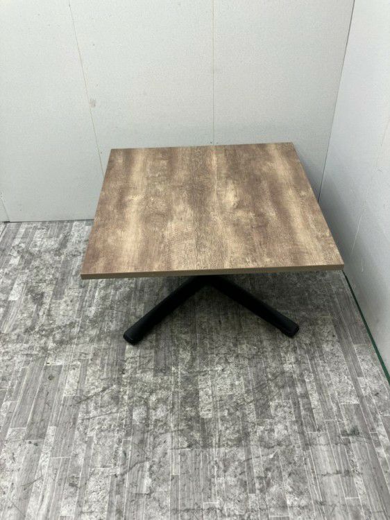 オカムラLives Meeting Table(ライブス ミーティングテーブル)シリーズ 900角ローテーブル 商品画像2