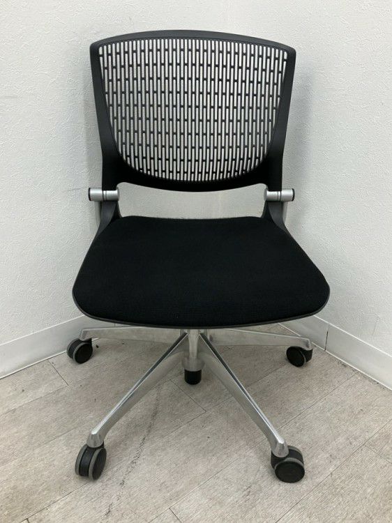 オカムラGrata（グラータ）チェア ミーティングチェア 商品画像2