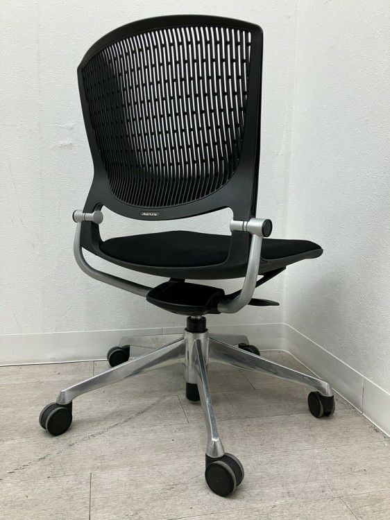 オカムラGrata（グラータ）チェア ミーティングチェア 商品画像4