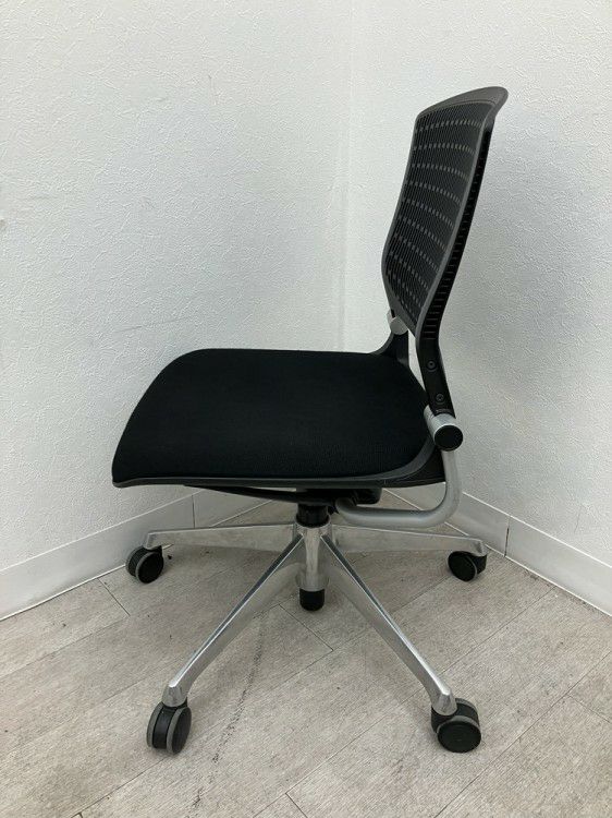 オカムラGrata（グラータ）チェア ミーティングチェア 商品画像5