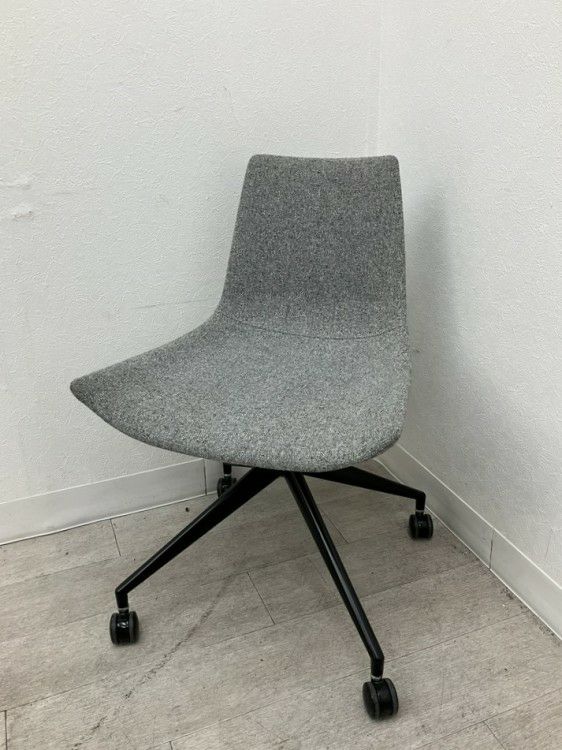 相合家具ミーティングチェア 商品画像1