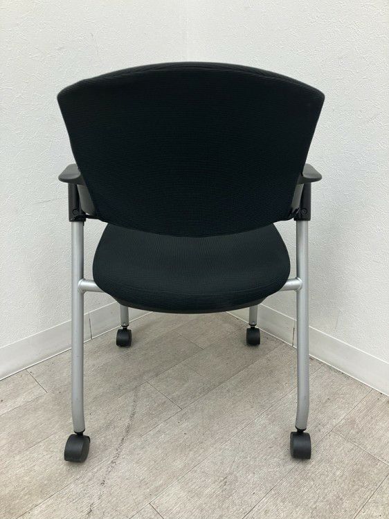 コクヨプロッティシリーズ スタッキングチェア 商品画像4