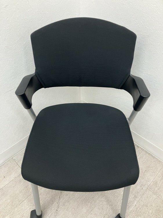 コクヨプロッティシリーズ スタッキングチェア 商品画像6