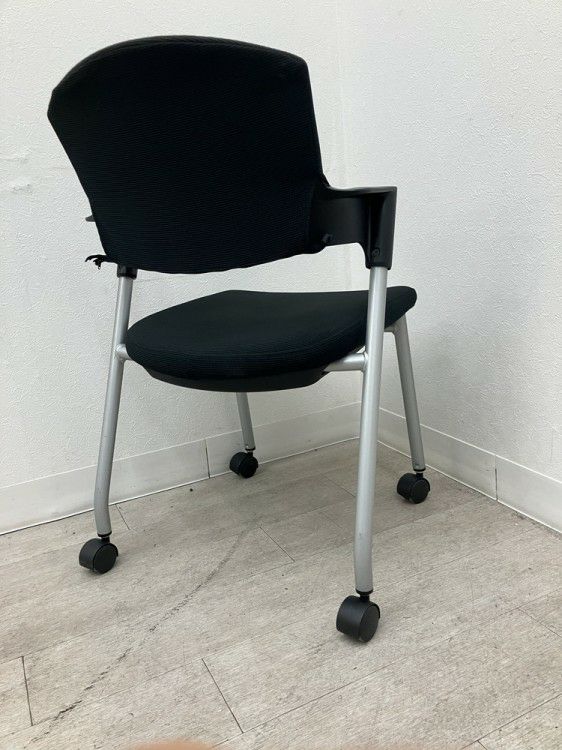 コクヨプロッティシリーズ スタッキングチェア 商品画像10