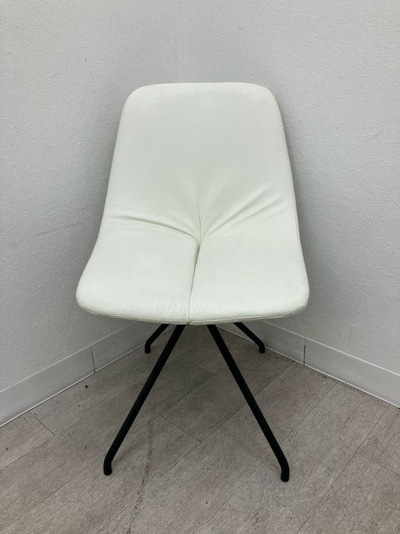 ポルトローナ・フラウ/Poltrona Frau ミーテイングチェア 商品画像2