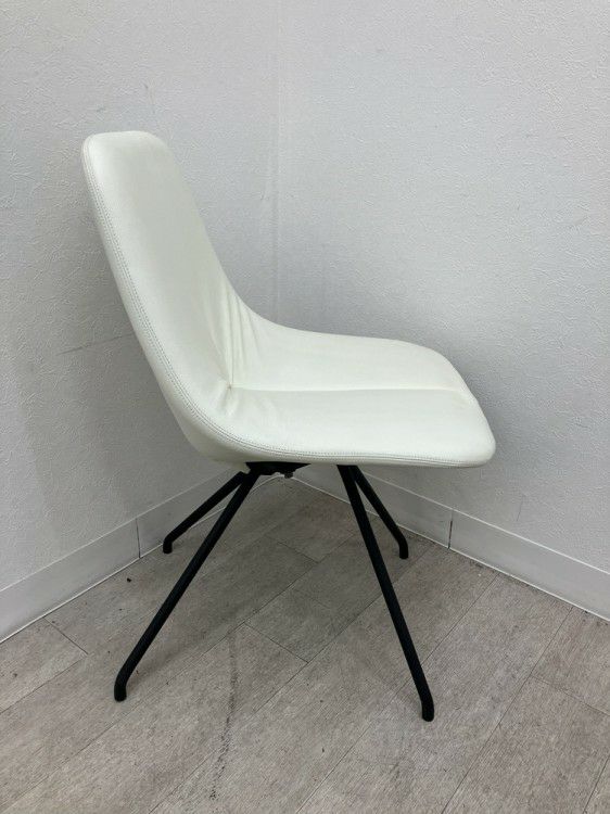 ポルトローナ・フラウ/Poltrona Frau ミーテイングチェア 商品画像3