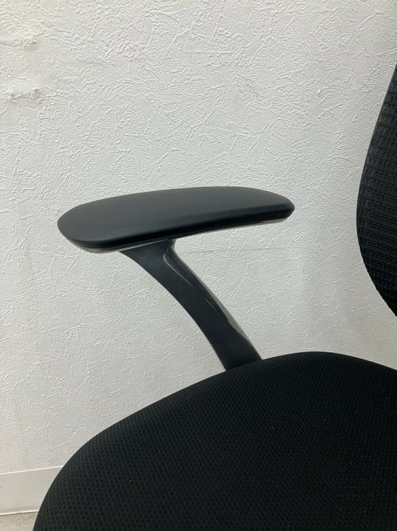 オカムラSabrina(サブリナ)シリーズ 固定肘付サブリナチェア 商品画像14