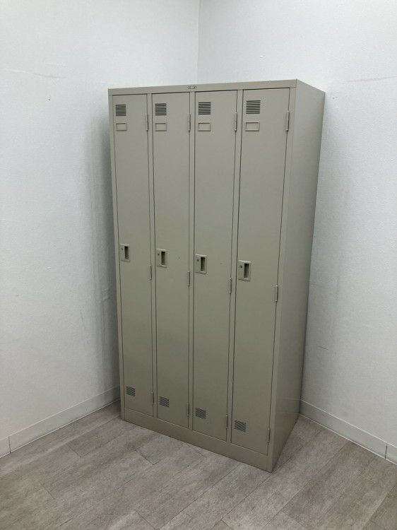 4人用ロッカー 商品画像1