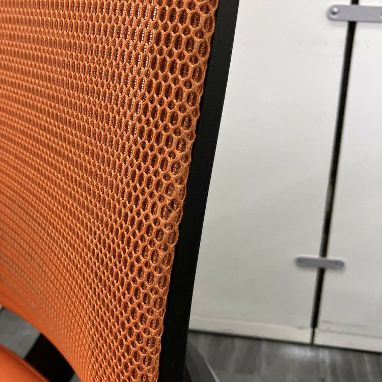 コクヨ固定肘付ベゼルチェア 商品画像11