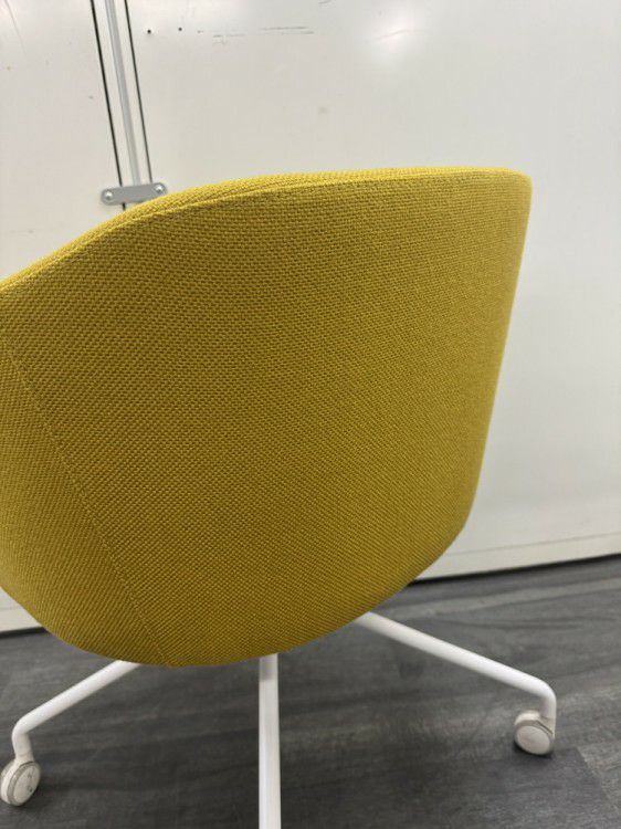 コクヨCOODE（コーデ）シリーズ ミーティングチェア4脚セット 商品画像8