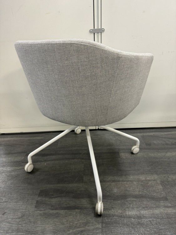 コクヨCOODE（コーデ）シリーズ ミーティングチェア4脚セット 商品画像3