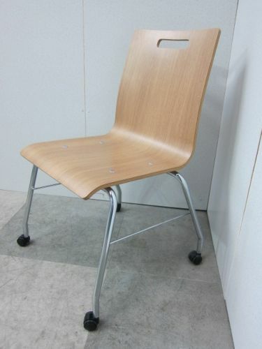 オカムラ モノス3シリーズ スタッキングチェア