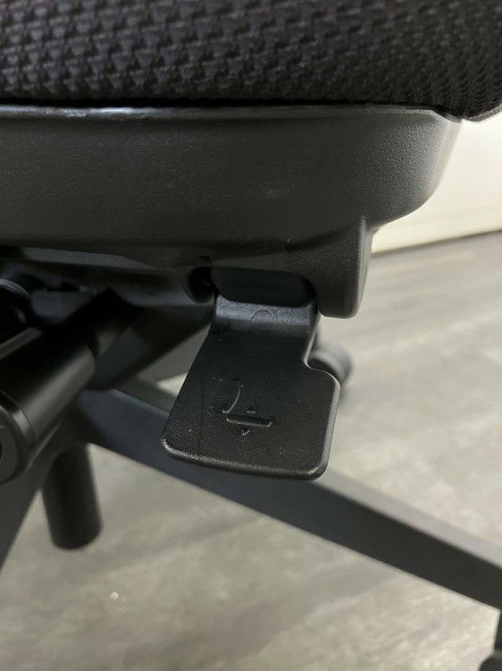 ナイキ固定肘付セリフトチェア 商品画像7