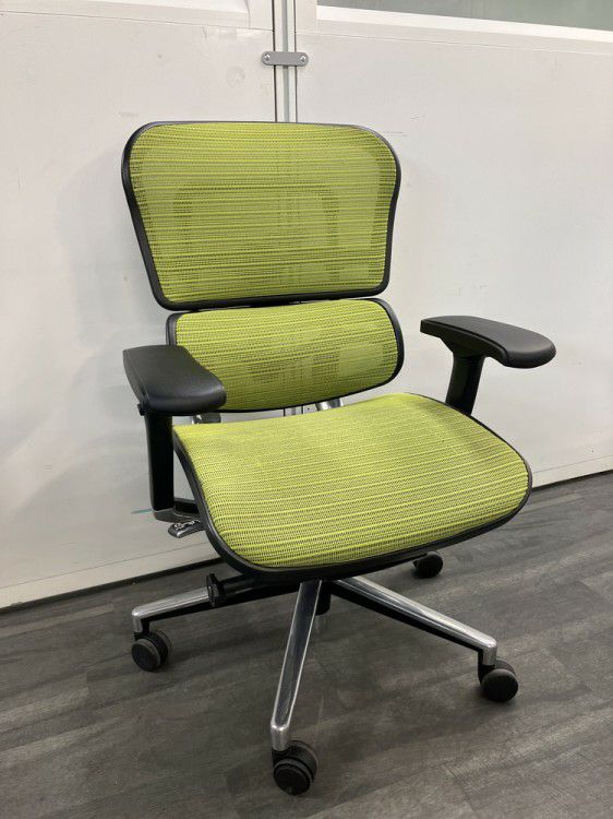 エルゴヒューマン可動肘付ベーシックチェア 商品画像1