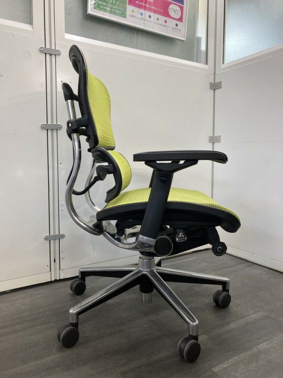 エルゴヒューマン可動肘付ベーシックチェア 商品画像2