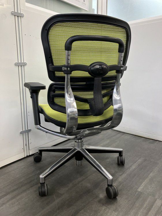 エルゴヒューマン可動肘付ベーシックチェア 商品画像3