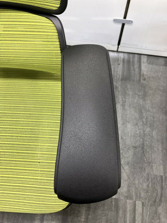 エルゴヒューマン可動肘付ベーシックチェア 商品画像8