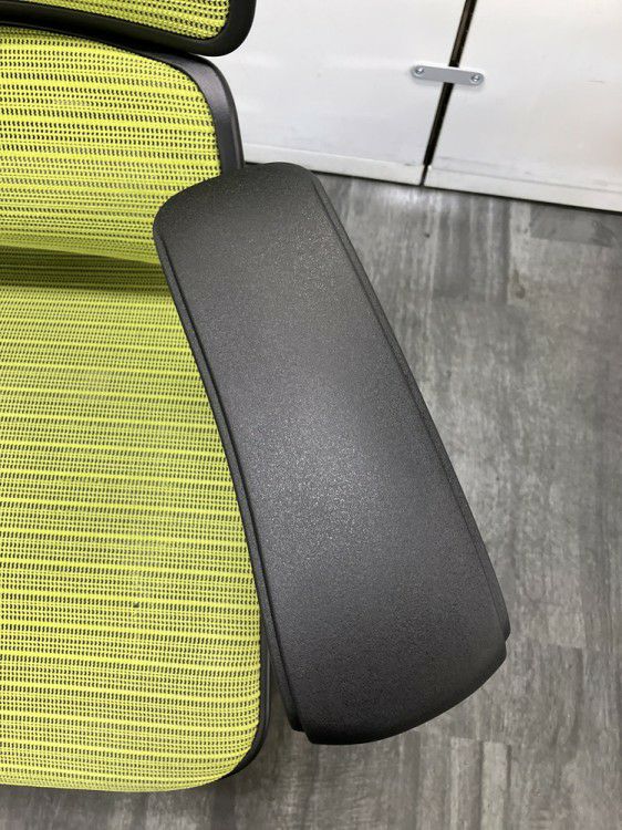 エルゴヒューマン可動肘付ベーシックチェア 商品画像10