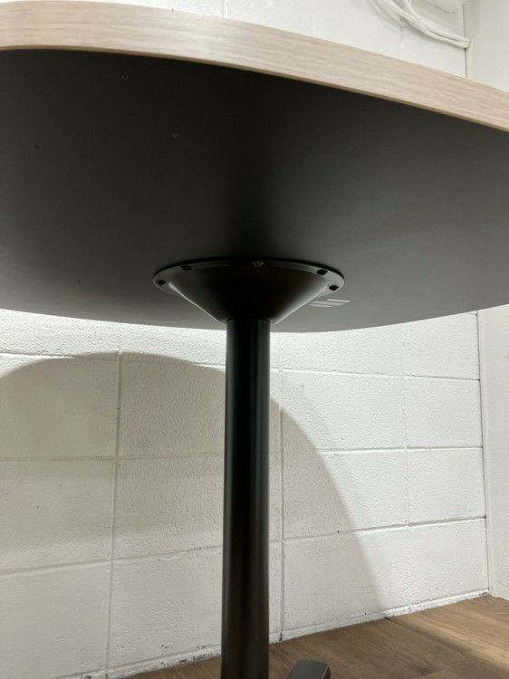 オカムラライブスシリーズ 角テーブル 商品画像4