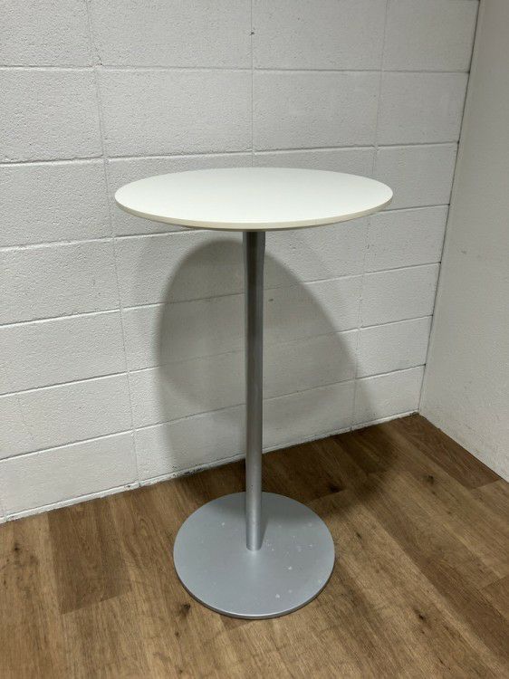 ウチダ（内田洋行）ハイテーブル 商品画像1