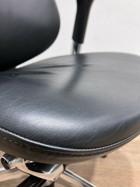 オカムラコンテッサ（Contessa）チェア 可動肘付コンテッサチェア 商品画像14