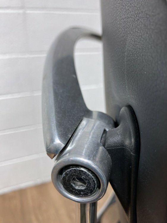 オカムラコンテッサ（Contessa）チェア 可動肘付コンテッサチェア 商品画像19