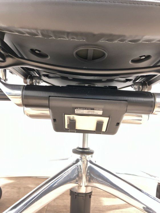 オカムラコンテッサ（Contessa）チェア 可動肘付コンテッサチェア 商品画像7