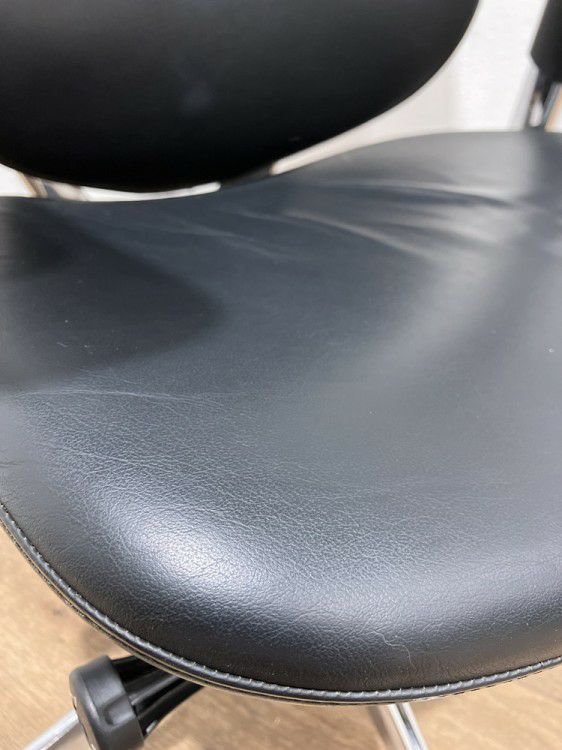 オカムラコンテッサ（Contessa）チェア 可動肘付コンテッサチェア 商品画像11