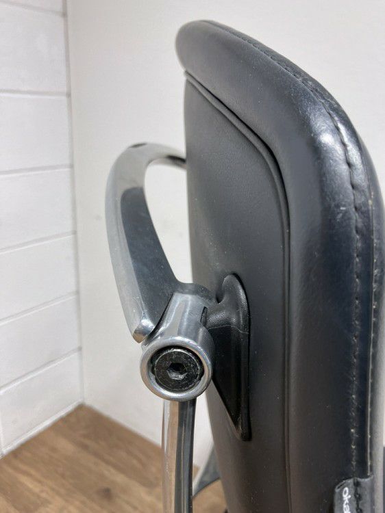 オカムラコンテッサ（Contessa）チェア 可動肘付コンテッサチェア 商品画像12