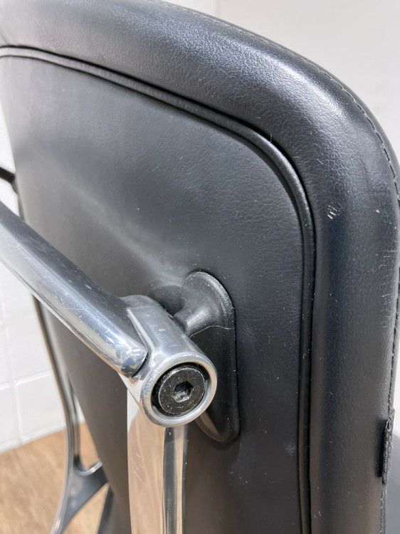 オカムラコンテッサ（Contessa）チェア 可動肘付コンテッサチェア 商品画像8