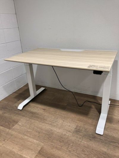 コクヨSEQENCE(シークエンス)シリーズ 電動昇降デスク 商品画像1