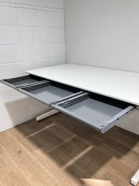 コクヨisシリーズ 1400平デスク 商品画像5