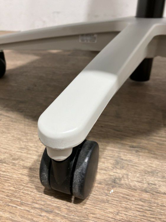 コクヨミトラチェア 肘付ミトラチェア 商品画像8