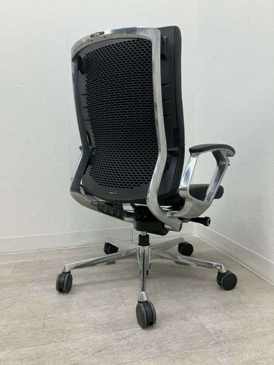 オカムラDuke(デューク)シリーズ 固定肘付デュークチェア 商品画像12