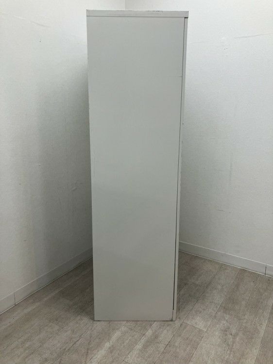 東京鋼器4人用ロッカー 商品画像3