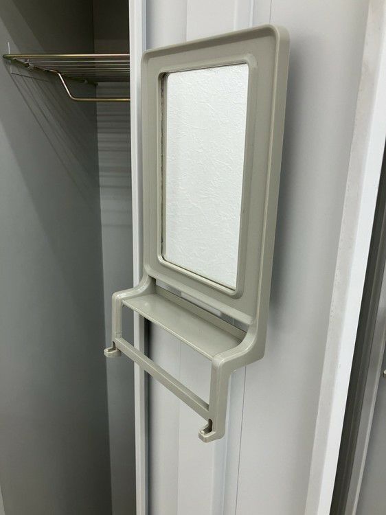 東京鋼器4人用ロッカー 商品画像12