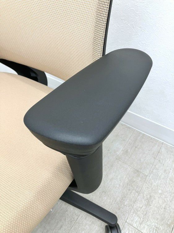 コクヨMitra2（ミトラ2）チェア 可動肘付ミトラ2チェア 商品画像7