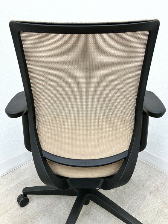 コクヨMitra2（ミトラ2）チェア 可動肘付ミトラ2チェア 商品画像10