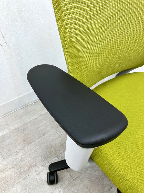 コクヨミトラチェア 可動肘付ミトラチェア 商品画像6