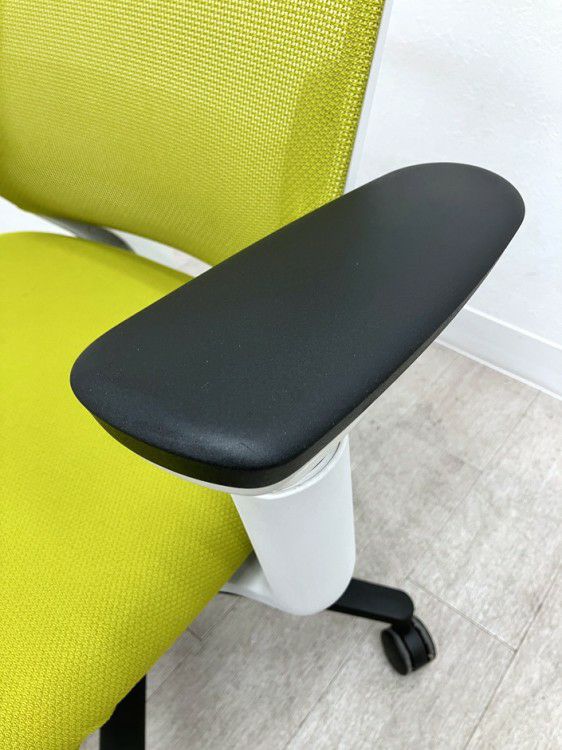 コクヨミトラチェア 可動肘付ミトラチェア 商品画像7