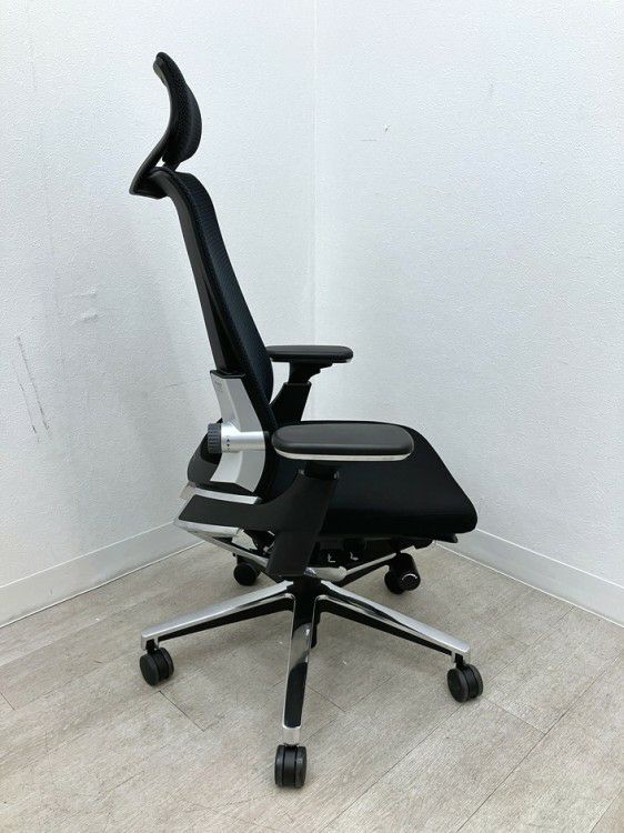 コクヨINSPINE（インスパイン）チェア 可動肘付インスパインチェア 商品画像3