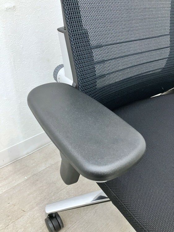 コクヨINSPINE（インスパイン）チェア 可動肘付インスパインチェア 商品画像7